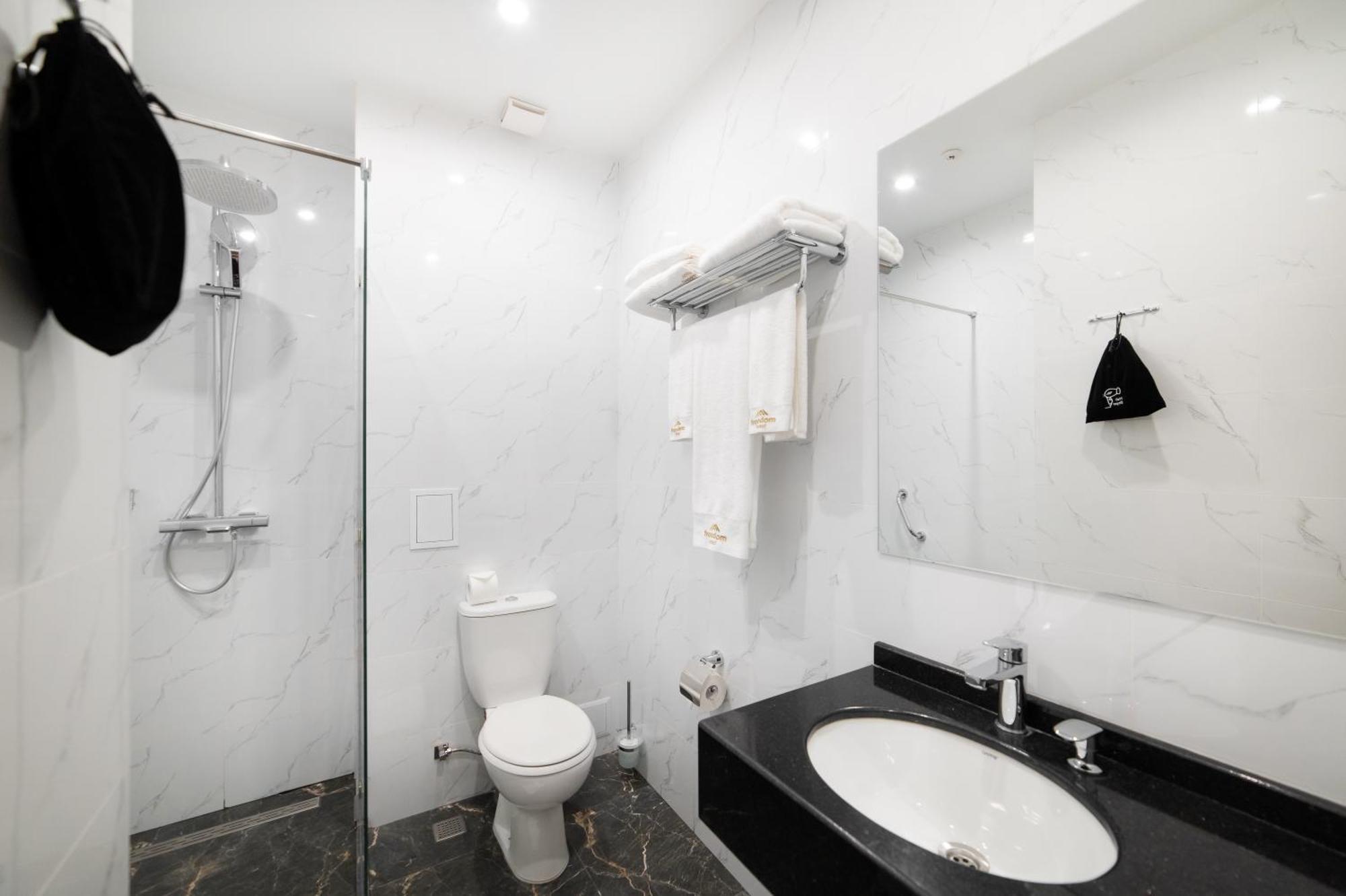 Freedom Hotel Μπισκέκ Εξωτερικό φωτογραφία